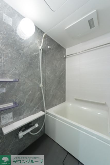 バス・シャワールーム　※写真は同タイプ住戸です。