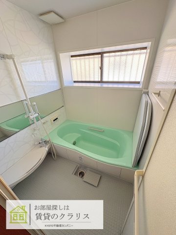 桂清水町貸家の風呂写真