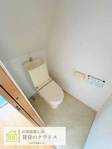 桂清水町貸家のトイレ写真