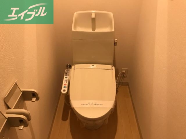 トイレ　トイレ