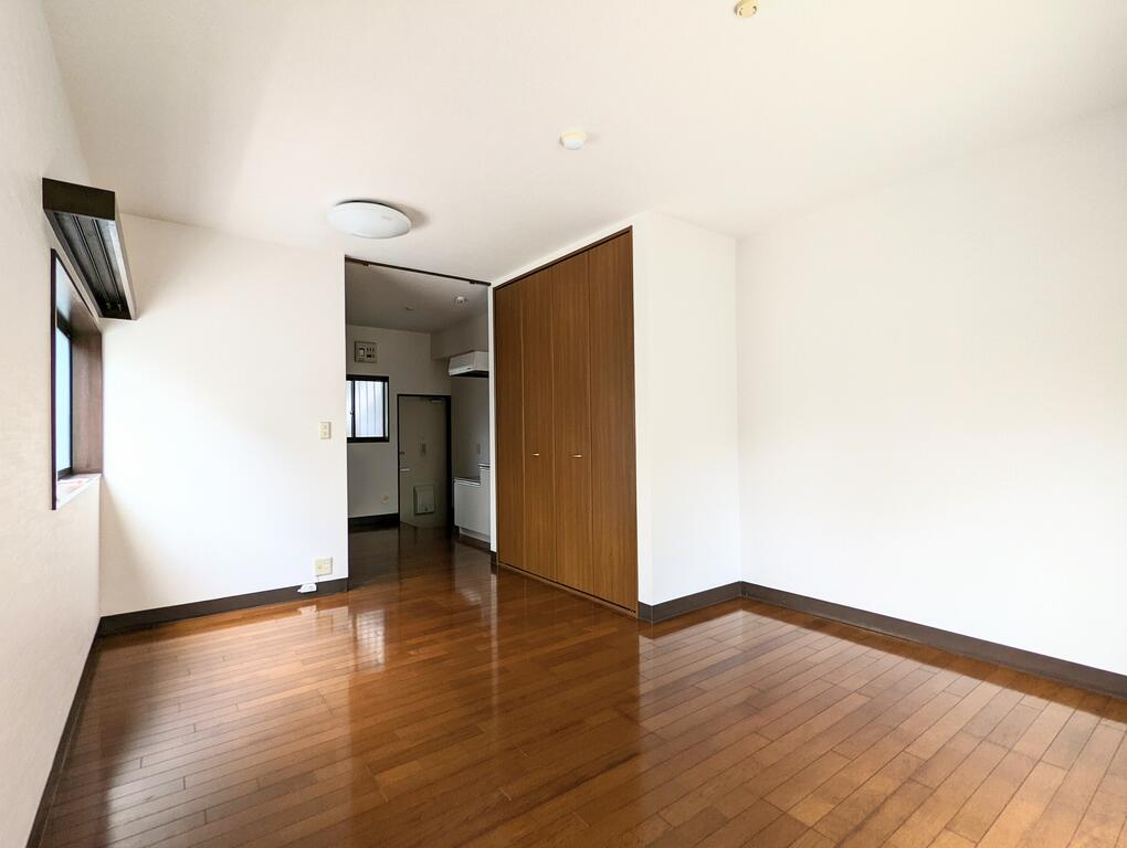 ラフォーレ赤塚の居間写真
