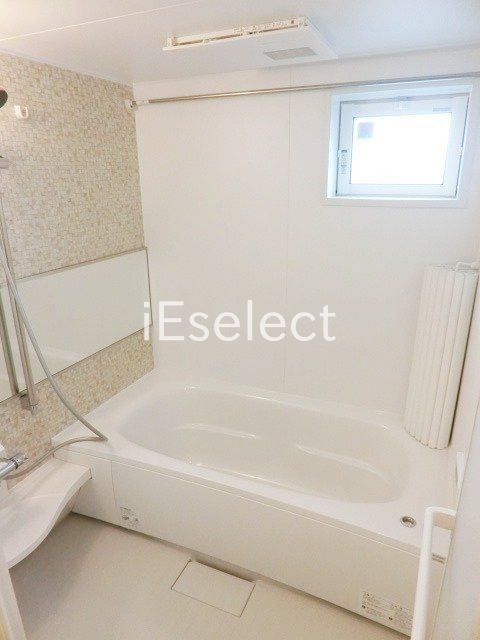バス・シャワールーム　広々１坪バスでリラックス♪