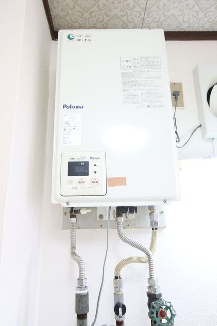 その他設備　給湯器