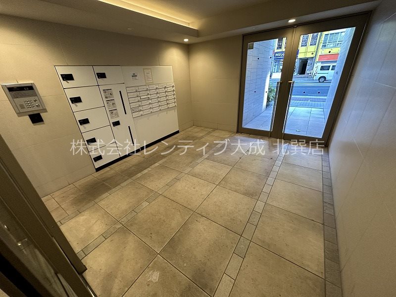 地下鉄千日前線 今里駅 徒歩1分 10階建 築9年の外観写真