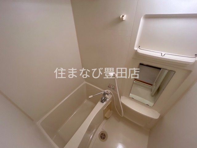 名鉄西尾線 桜井駅 徒歩3分 3階建 築21年の風呂写真