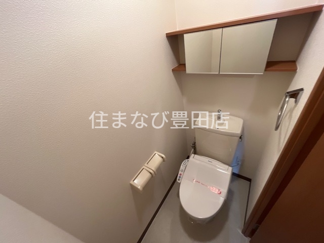 名鉄西尾線 桜井駅 徒歩3分 3階建 築21年のトイレ写真