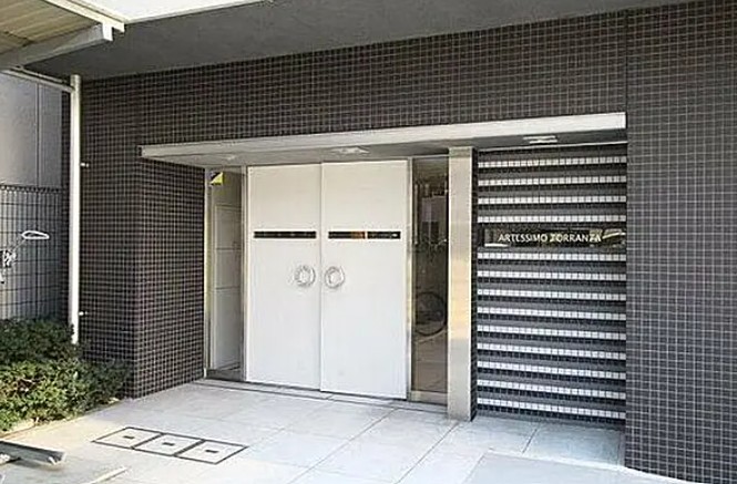 エントランス　★洗練されたデザインのエントランス★
