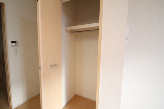 収納　※別部屋の写真です