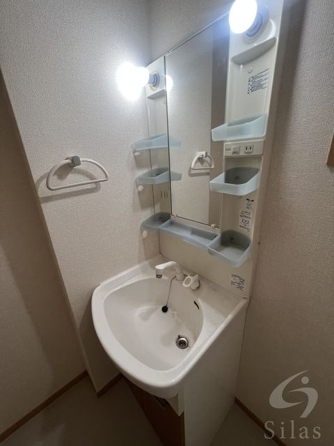 洗面設備　同仕様