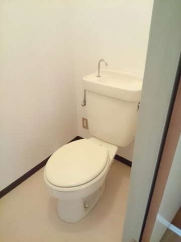 エルディム藤村Bのトイレ写真