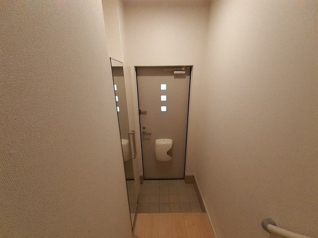 玄関　落ち着いた玄関です