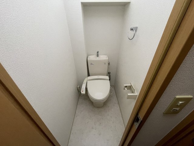 トイレ　シンプルで使いやすいトイレです