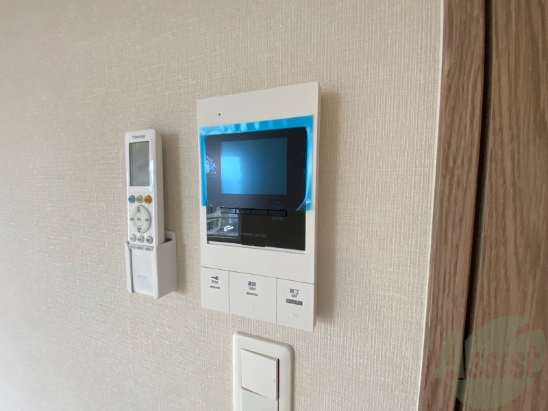 セキュリティ　ＴＶモニター付インターホンです。来客者の顔が見えるので安心！