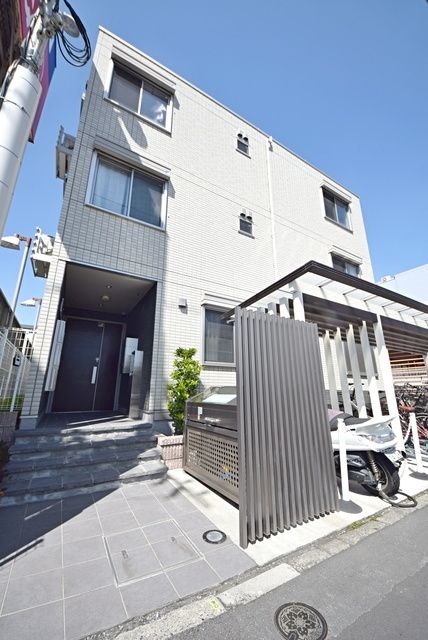 ラピュタ ウイングスの外観写真