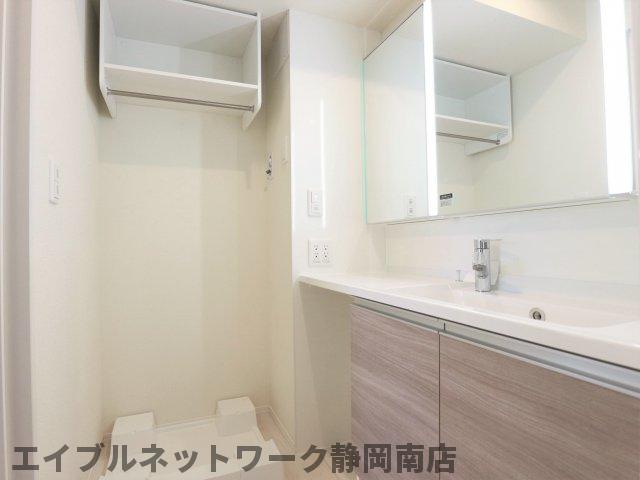 洗面設備　忙しい朝には欠かせない洗面所です
