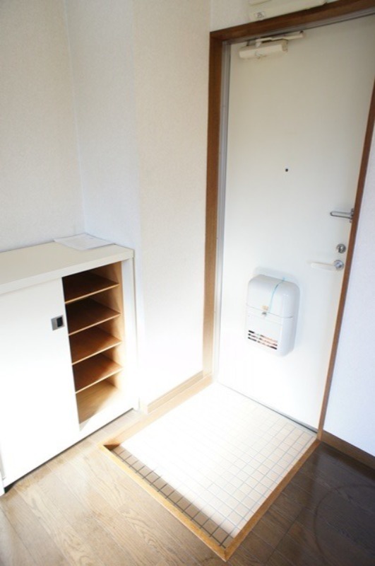 玄関　図面と現状に相違がある場合には現状を優先