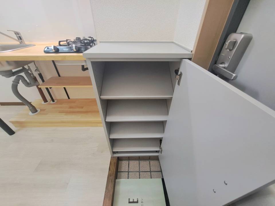 収納　シューズボックス