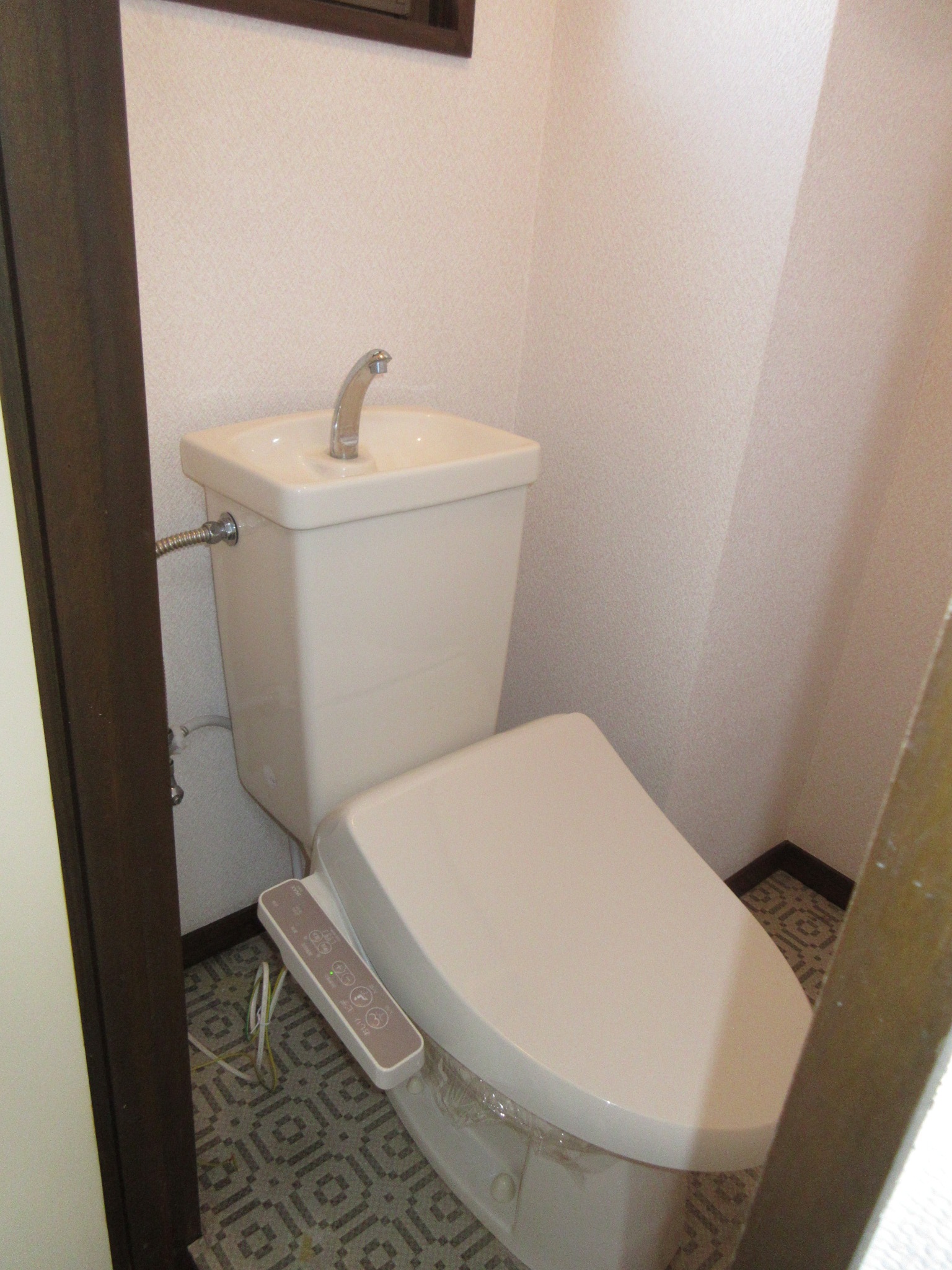 肇ビルのトイレ写真