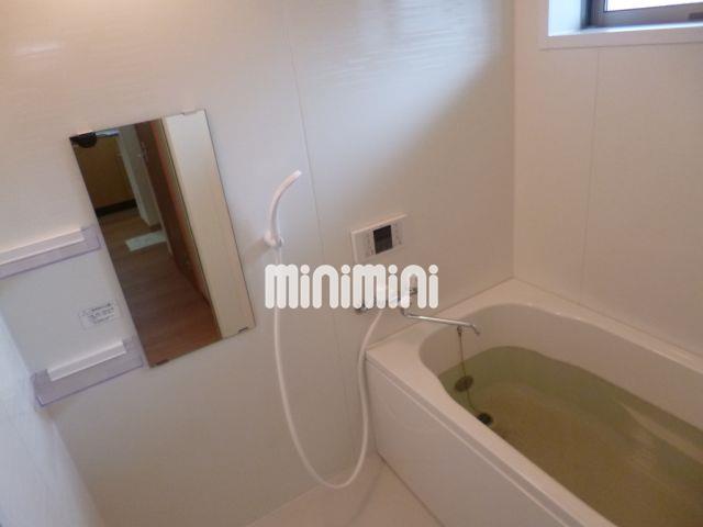 バス・シャワールーム　追焚き機能付きのバスです。