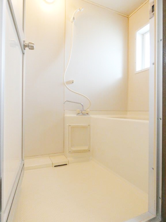 バス・シャワールーム　図面と現状に相違がある場合には現状を優先