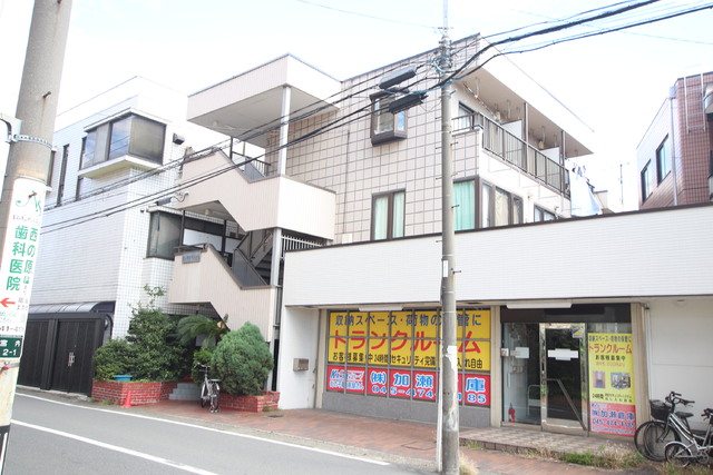 川崎市中原区宮内のマンションの建物外観