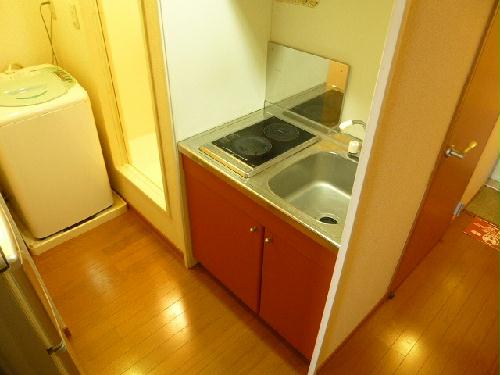 キッチン　電気コンロが２口です♪