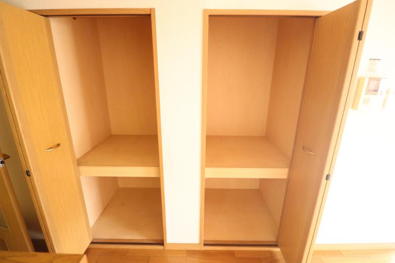 その他　リビングの収納