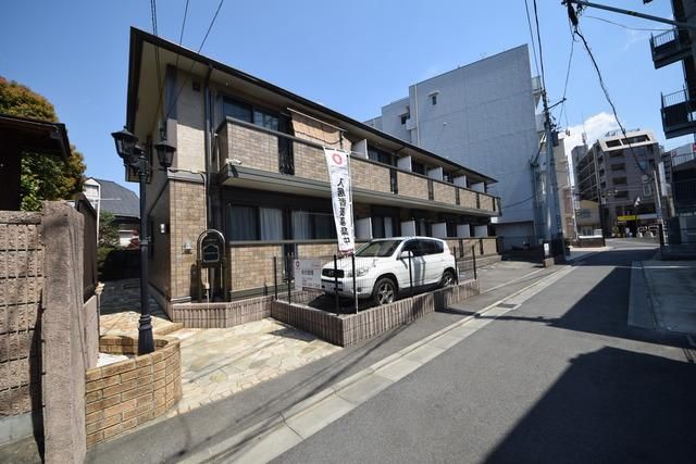 川越市中原町のアパートの建物外観