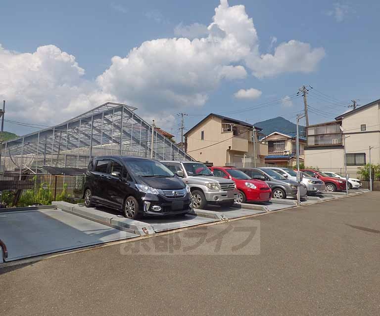 【Ｕ　ｒｅｓｉｄｅｎｃｅ修学院の駐車場】