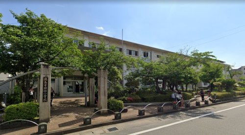 【ＢＥＲＥＯ吉野本町の小学校】