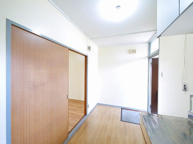 その他部屋・スペース　明るい色調の室内です