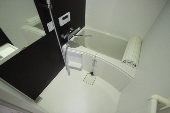 バス・シャワールーム　※別部屋の写真です