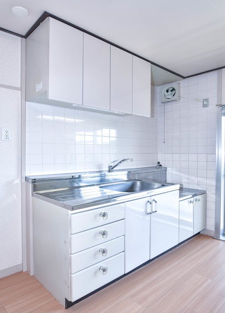 キッチン　コンパクトで使い勝手の良いキッチン