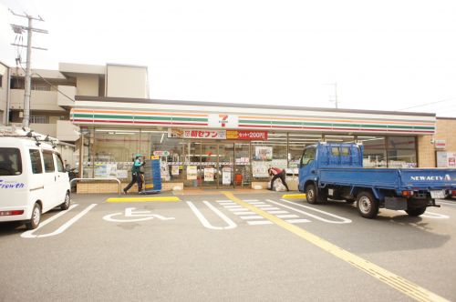 コンビニ　セブン－イレブン 大阪長吉川辺２丁目店（コンビニ）まで209m