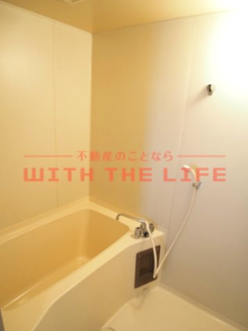 バス・シャワールーム　ゆったり過ごせるお風呂です