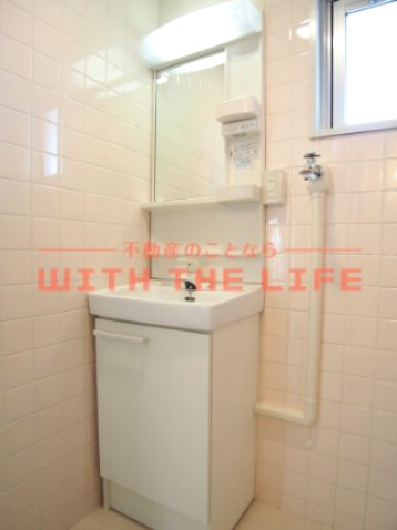 洗面設備　独立洗面化粧台付き