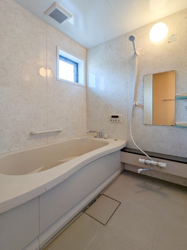 バス・シャワールーム　図面と現状に相違がある場合には現状を優先