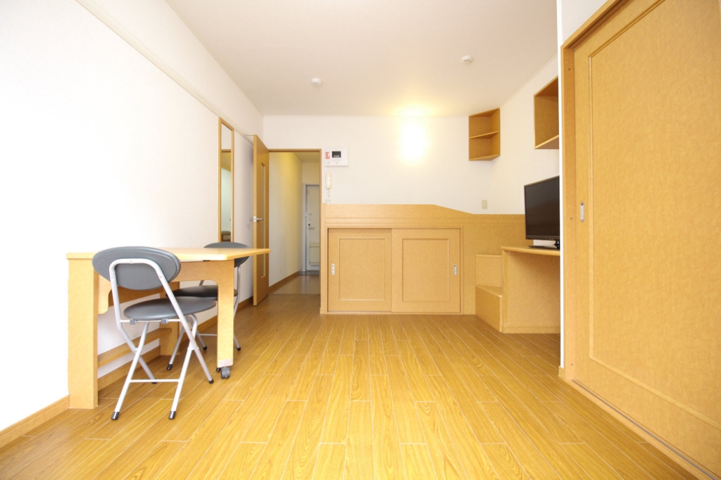 居室・リビング　1Fはフローリング仕様となります。