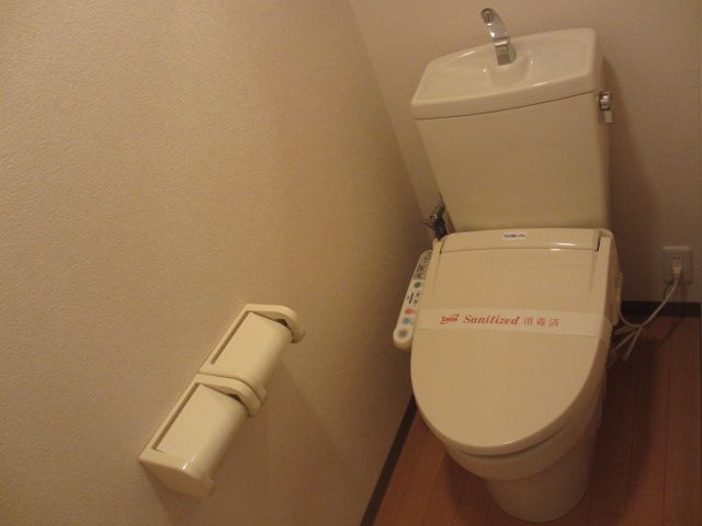 トイレ　ウォッシュレット付き！