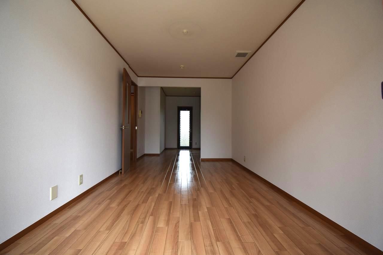 居室・リビング　B号室画像