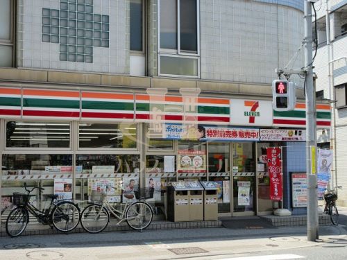コンビニ　セブンイレブン荒川西尾久3丁目店（コンビニ）まで118m