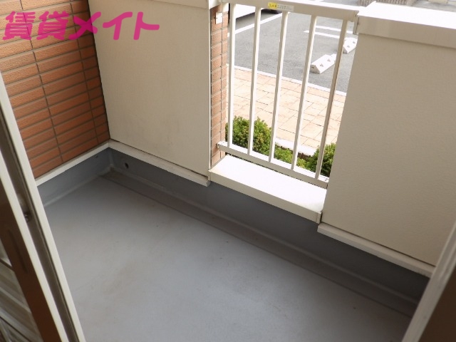 バルコニー　同型反転参考写真