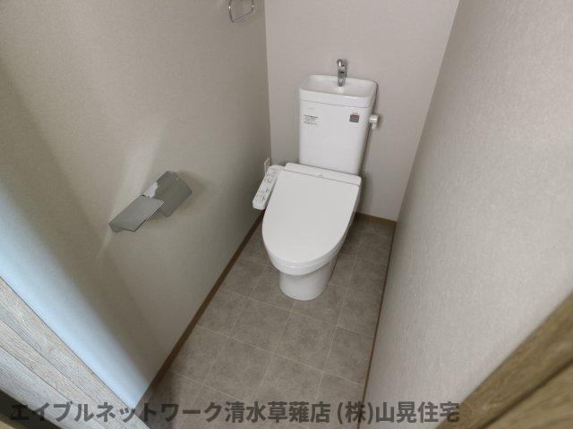 トイレ　清潔感のあるトイレです