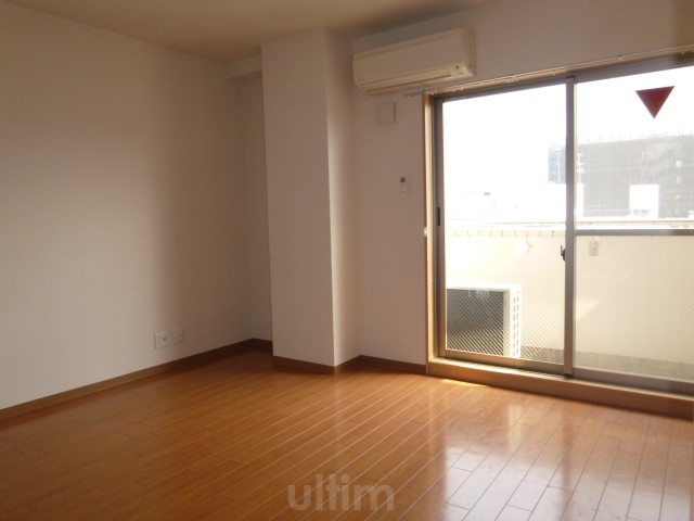 居室・リビング　※同タイプの他のお部屋です