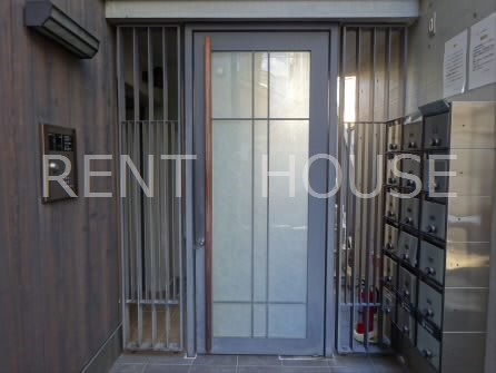 エントランス　別号室の参考写真となります