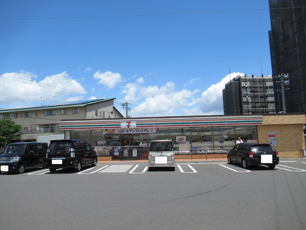 コンビニ　セブンイレブン一宮黒田北店（コンビニ）まで481m