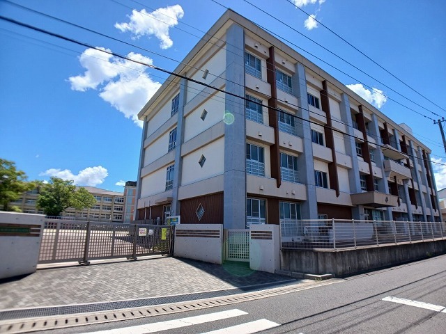 小学校　鶴崎小学校（小学校）まで1200m