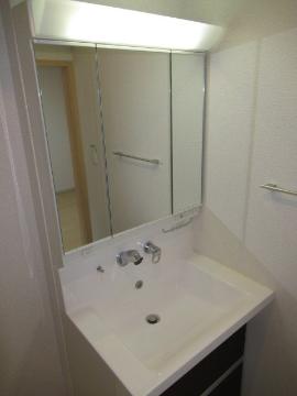 ソレイユ　洗面設備　洗面化粧台