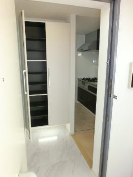 ソレイユ　玄関　玄関内