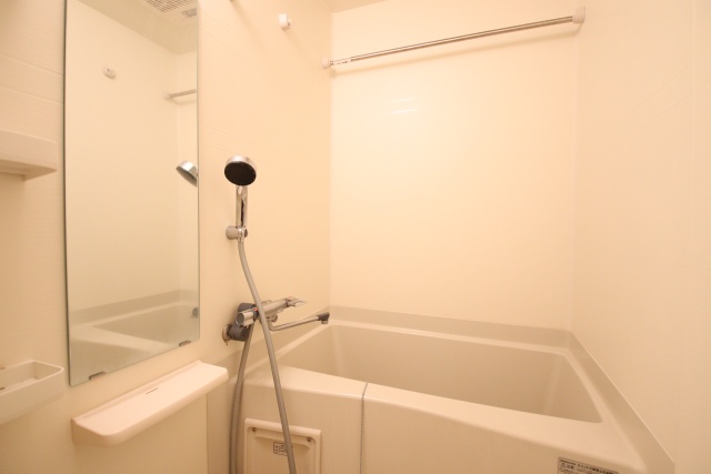 バス・シャワールーム　※別室の参考写真の為、現況優先です。